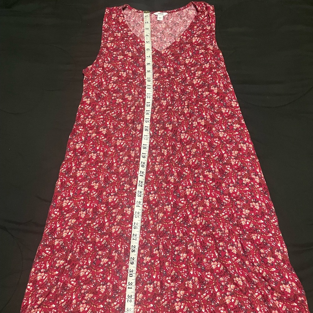 Floral V-Neck Sleeveless Dress